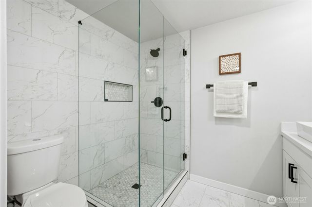 11024 SE 27th Place, Bellevue, WA 98004