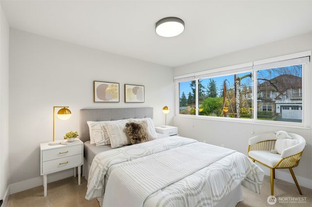 11024 SE 27th Place, Bellevue, WA 98004