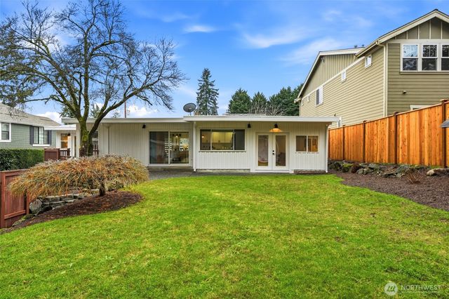 11024 SE 27th Place, Bellevue, WA 98004