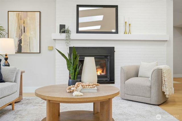 11024 SE 27th Place, Bellevue, WA 98004