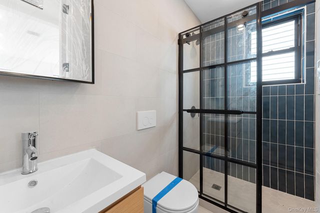35 Euclid Avenue, Brooklyn, NY 11208
