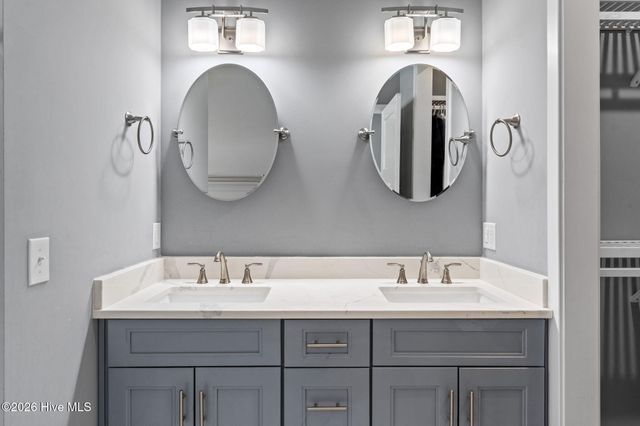 135 NW 7th Street, Oak Island, NC 28465