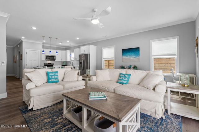 135 NW 7th Street, Oak Island, NC 28465