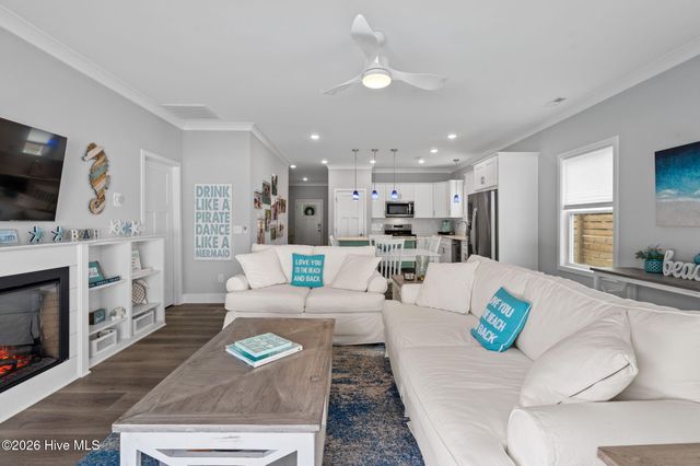 135 NW 7th Street, Oak Island, NC 28465