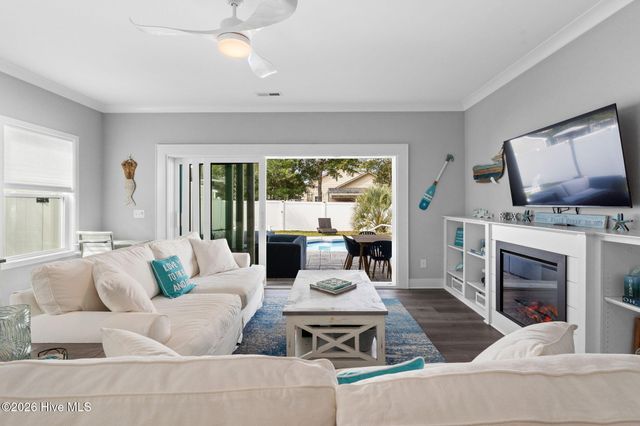 135 NW 7th Street, Oak Island, NC 28465