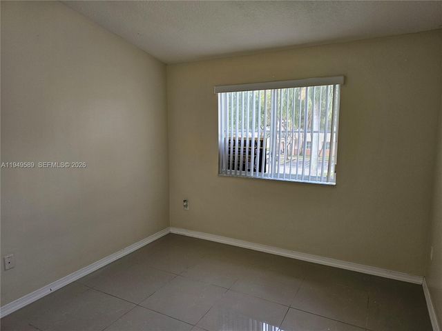 2911 SE 13th Ave 203-49, Homestead, FL 33035