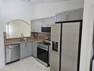 2911 SE 13th Ave 203-49, Homestead, FL 33035