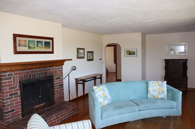 95 Huntington Rd., Hadley, MA 01035