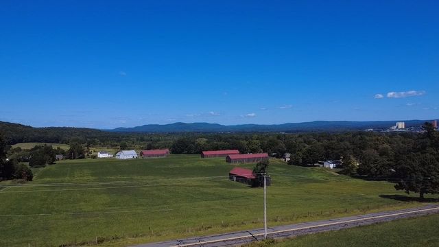 95 Huntington Rd., Hadley, MA 01035