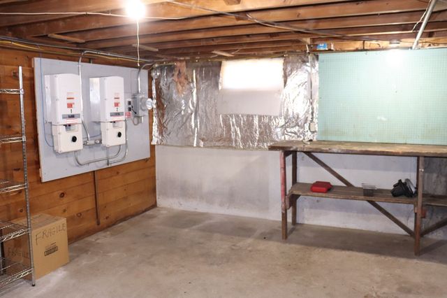 95 Huntington Rd., Hadley, MA 01035