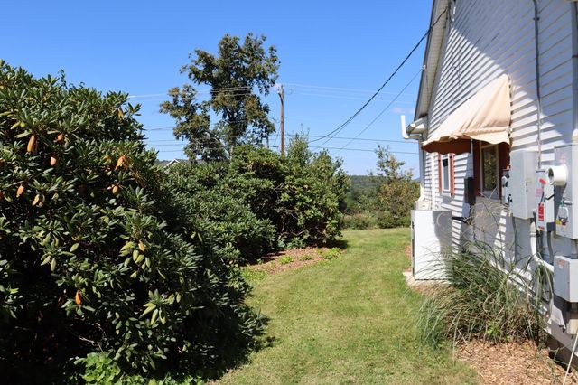 95 Huntington Rd., Hadley, MA 01035