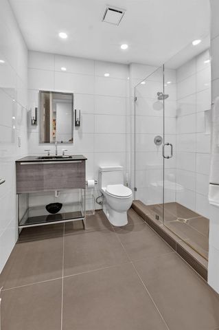 7847 Lakeside Boulevard 1015, Boca Raton, FL 33434