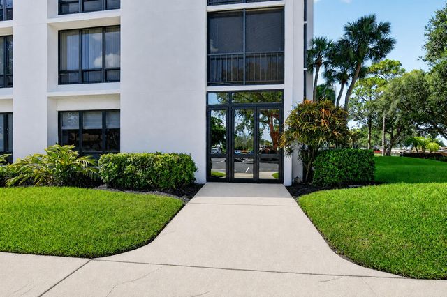 7847 Lakeside Boulevard 1015, Boca Raton, FL 33434