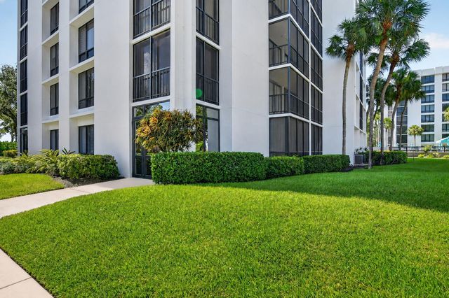 7847 Lakeside Boulevard 1015, Boca Raton, FL 33434