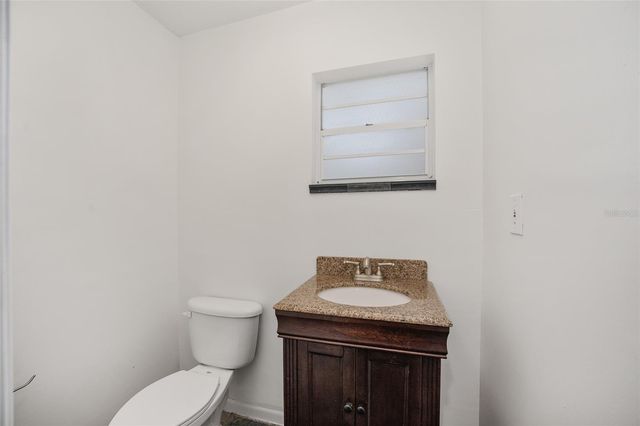 4821 NW 16TH PLACE, Gainesville, FL 32605