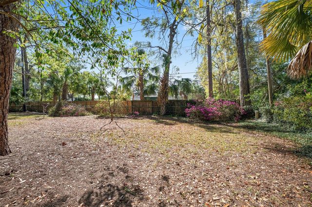 4821 NW 16TH PLACE, Gainesville, FL 32605
