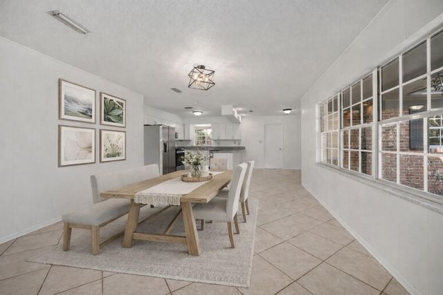 4821 NW 16TH PLACE, Gainesville, FL 32605