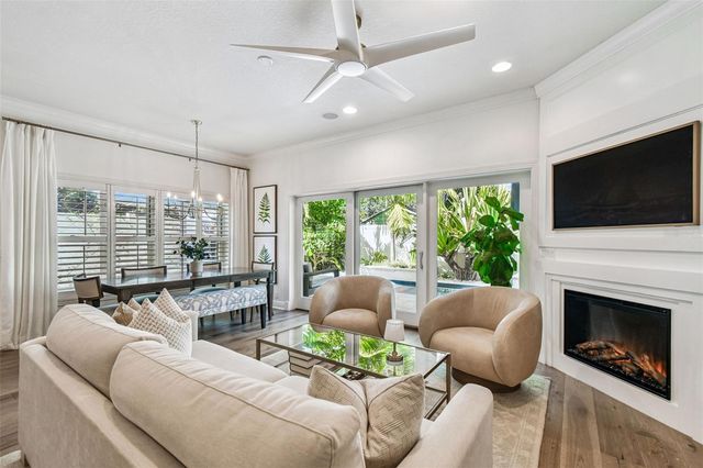 3203 W SAN JUAN STREET, Tampa, FL 33629