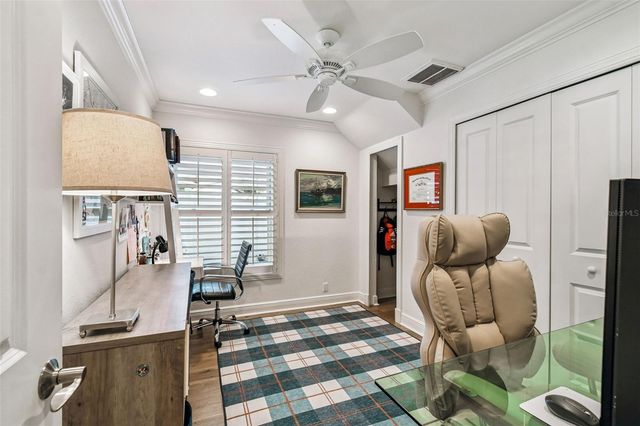 3203 W SAN JUAN STREET, Tampa, FL 33629