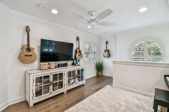 3203 W SAN JUAN STREET, Tampa, FL 33629