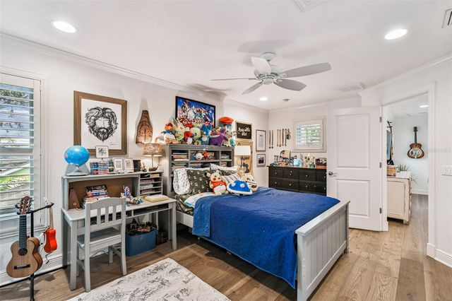 3203 W SAN JUAN STREET, Tampa, FL 33629