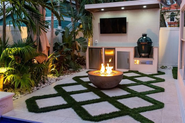 3203 W SAN JUAN STREET, Tampa, FL 33629