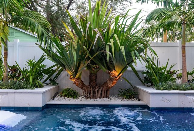 3203 W SAN JUAN STREET, Tampa, FL 33629