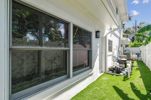 3203 W SAN JUAN STREET, Tampa, FL 33629