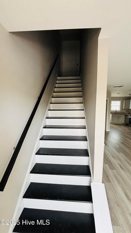 1151 Cross Creek Circle H, Greenville, NC 27834