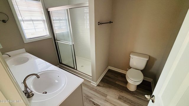 1151 Cross Creek Circle H, Greenville, NC 27834