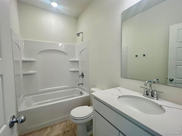 527 85th Ave Ct, Greeley, CO 80634