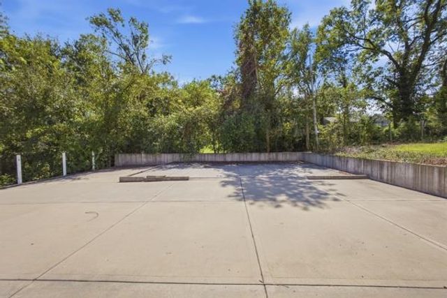 3129 Longwood Avenue, Kansas City, KS 66104