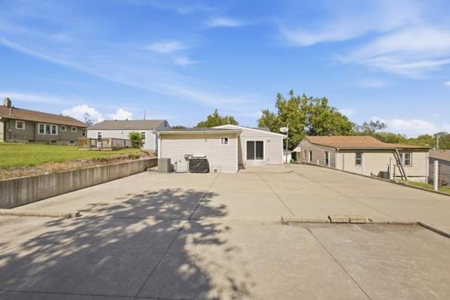 3129 Longwood Avenue, Kansas City, KS 66104