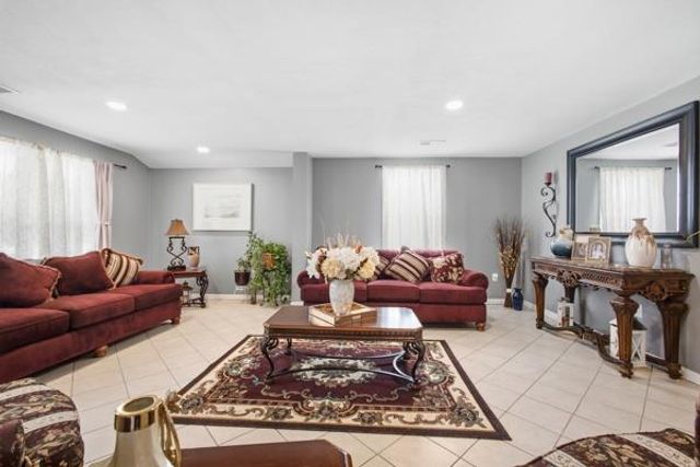 3129 Longwood Avenue, Kansas City, KS 66104