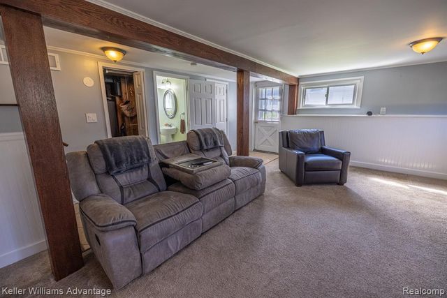 28417 Cambridge Street, Garden City, MI 48135