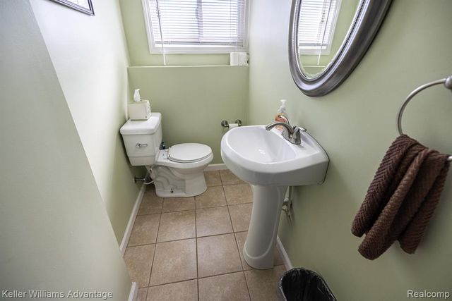 28417 Cambridge Street, Garden City, MI 48135
