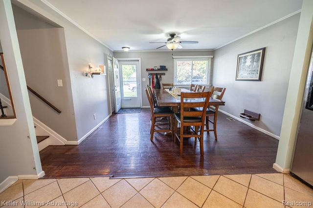 28417 Cambridge Street, Garden City, MI 48135