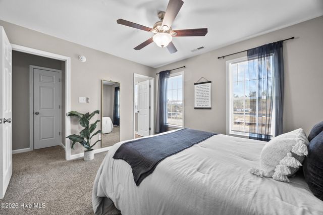 162 King Road, Jacksonville, NC 28540