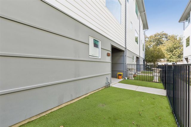 5018 Bryan Street 203, Dallas, TX 75206