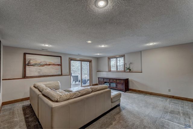 5715 TREELINE CT, Rapid City, SD 57702