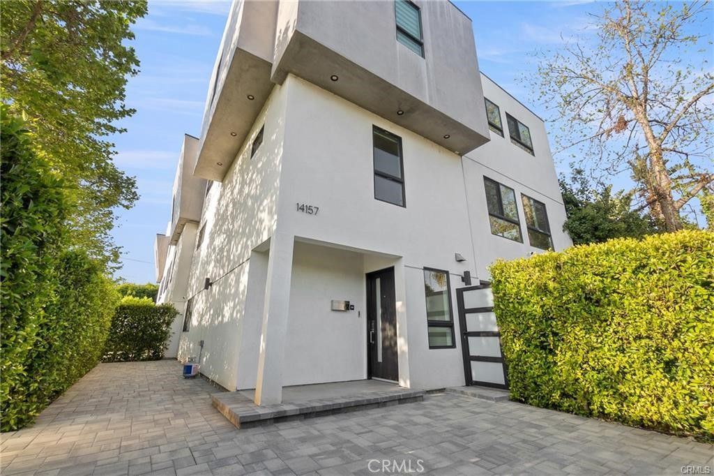14157 Tiara Street 101, Sherman Oaks, CA 91401 — photo 3