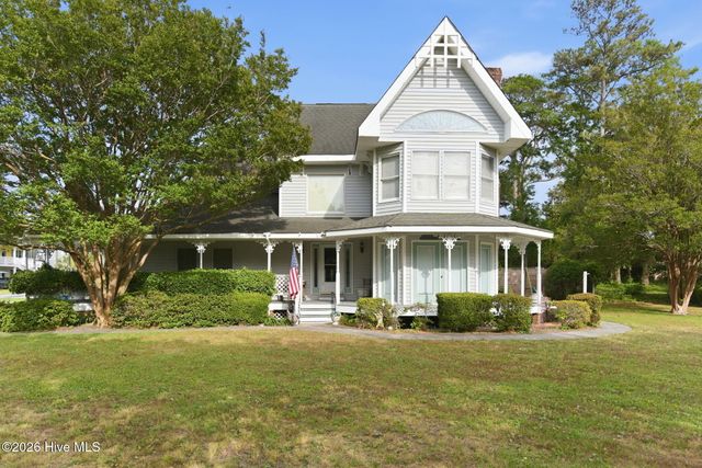 701 Fifth Street S, Carolina Beach, NC 28428