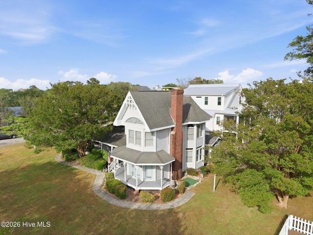 701 Fifth Street S, Carolina Beach, NC 28428