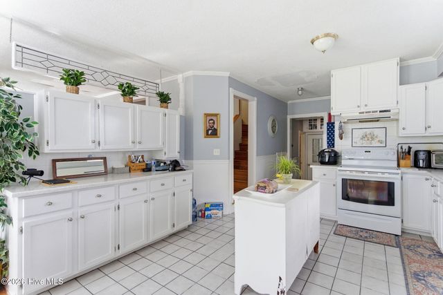 701 Fifth Street S, Carolina Beach, NC 28428