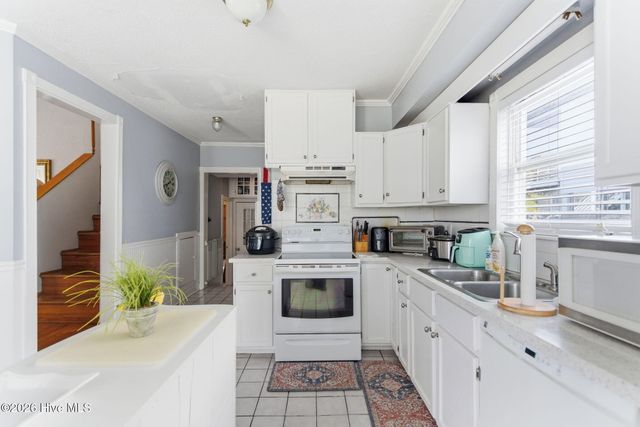 701 Fifth Street S, Carolina Beach, NC 28428