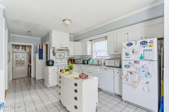 701 Fifth Street S, Carolina Beach, NC 28428