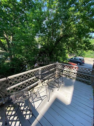 94A Marion Street 4, Brookline, MA 02446