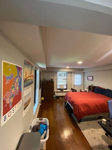 94A Marion Street 4, Brookline, MA 02446