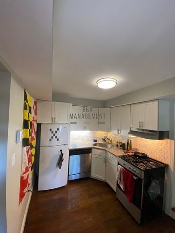 94A Marion Street 4, Brookline, MA 02446
