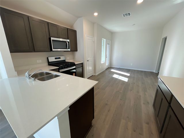 541 Epiphany Lane, Lavon, TX 75166